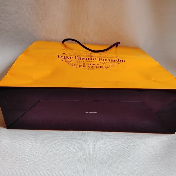 LARGE Veuve Clicquot Ponsardin Brut Champagne Gift Bag - Picture 5 of 5